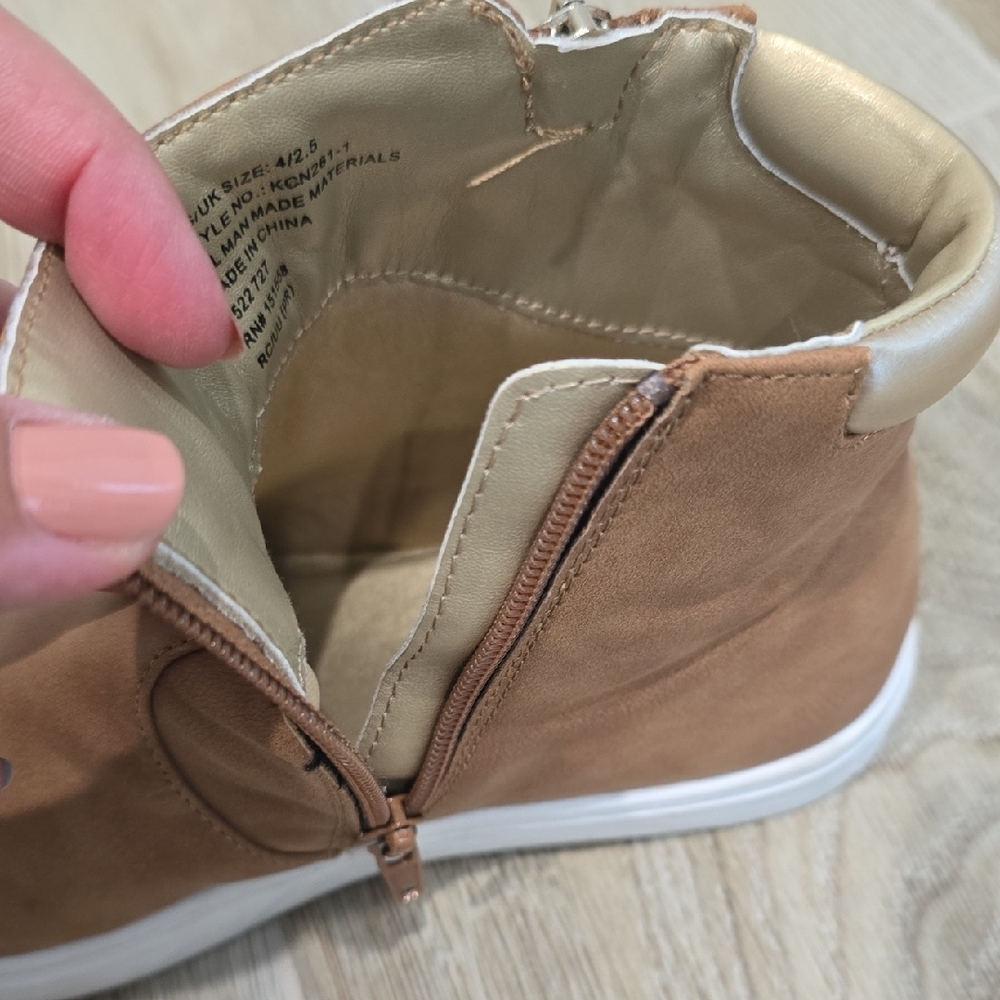 Kenneth Cole Brown Kids Boots with Gold Accents - Picture 9 of 10